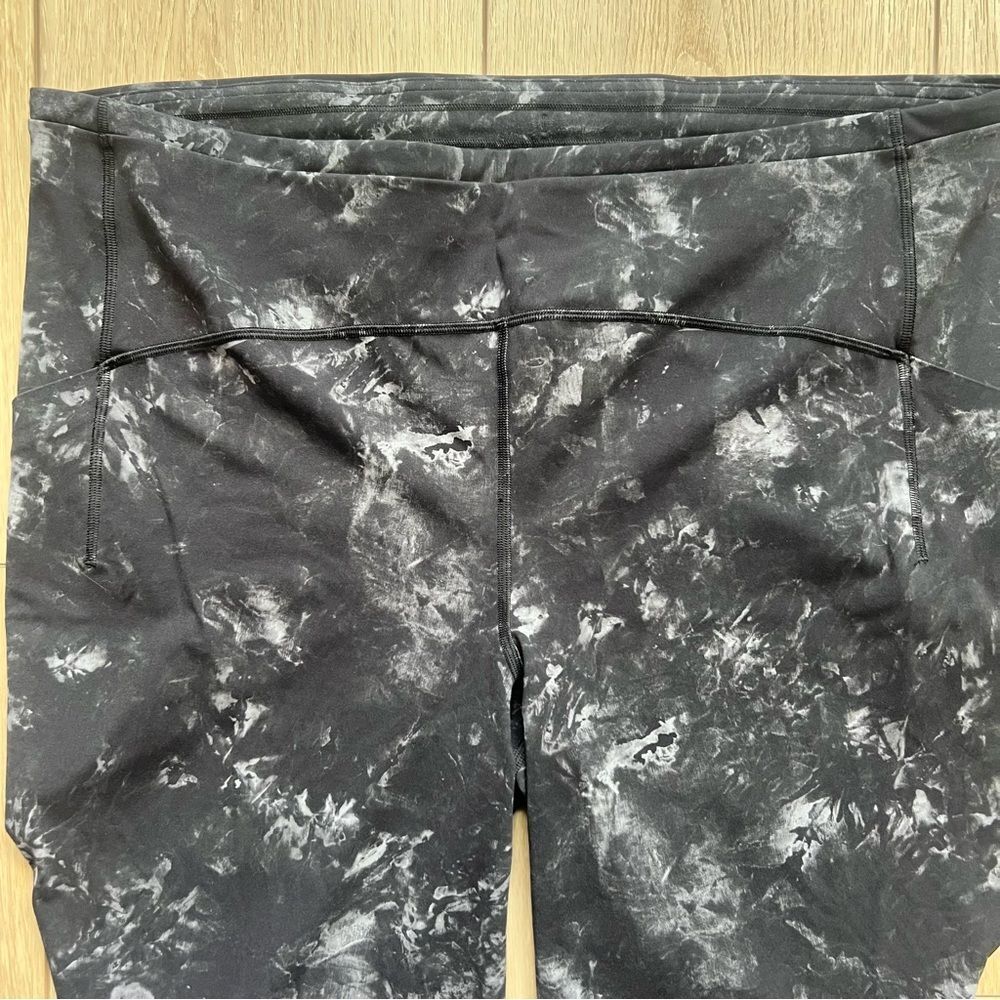 Lululemon Swift Speed High-Rise Crop 21" in Aquila Black Multi Size 20 - Picture 6 of 14